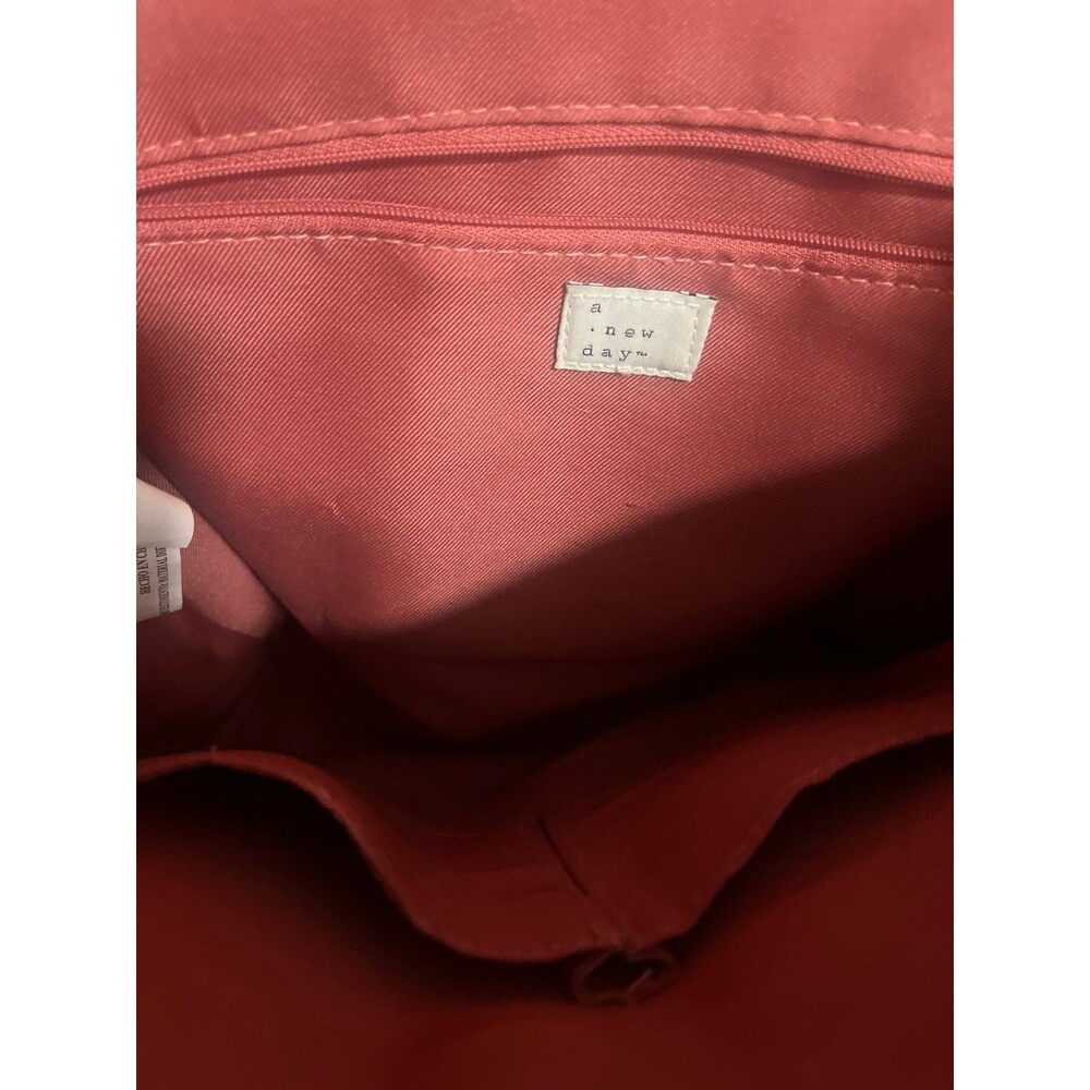 Dusty Rose Backpack - Picture 3 of 4